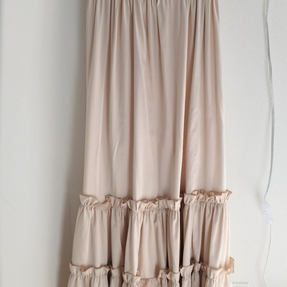 OVERTHESEA Off-Shoulder Crop Top and Maxi Skirt Beige Set - Picture 7 of 11